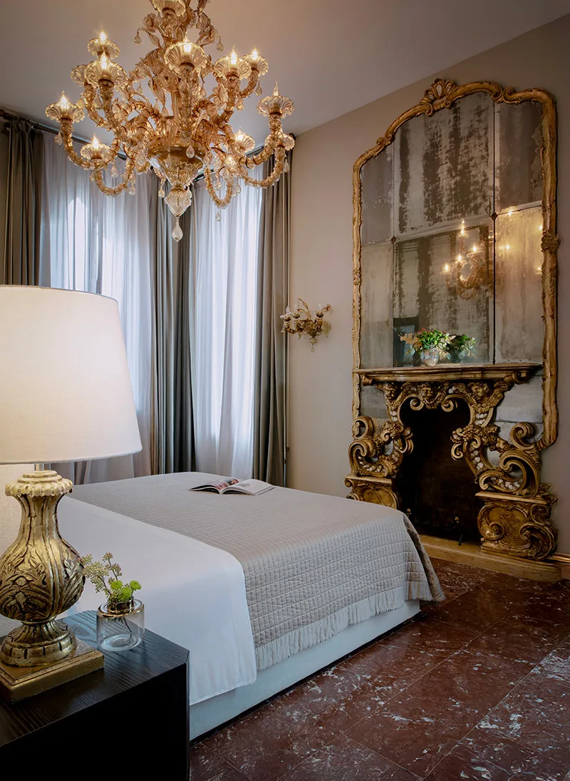 Deluxe Suite On The Grand Canal 005