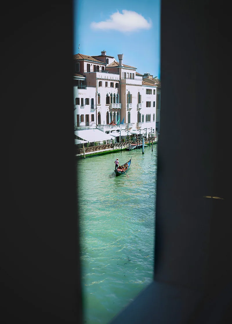 Deluxe Suite On The Grand Canal 004